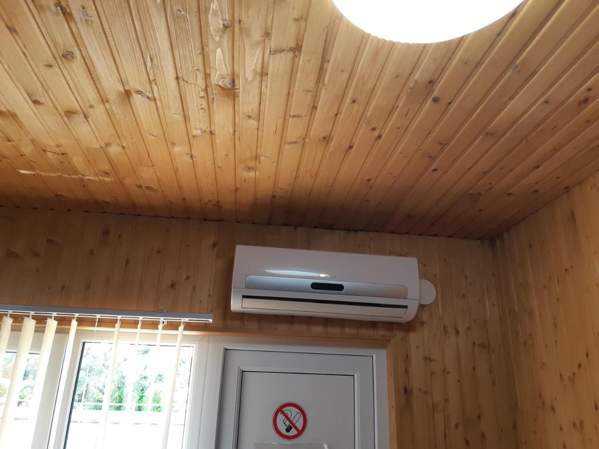 Отель Маленький Рай Zatoka Exteriér fotografie